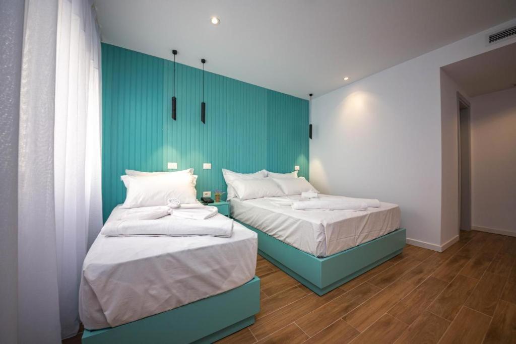 Hesperus Hotel Orikum Buitenkant foto